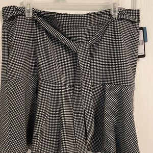 Super cute NWT soho apparel skort!